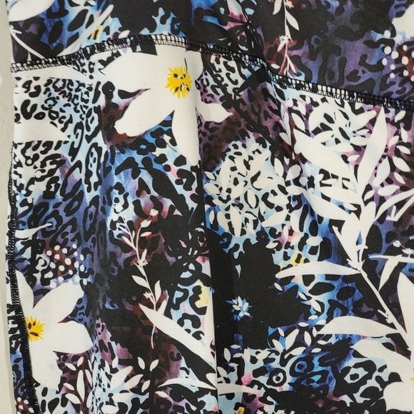 Pro Player Floral capri workout active leggings plus size 3X new!!! - Picture 2 of 6